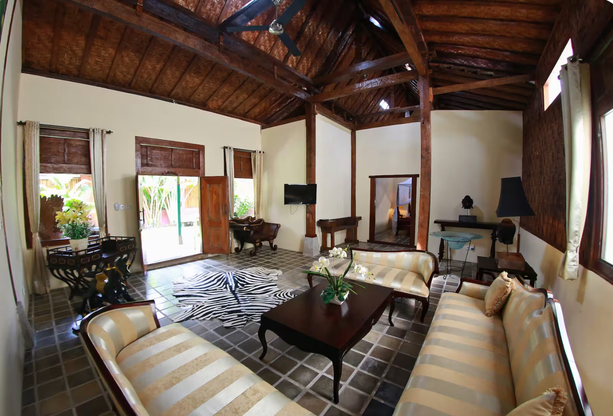 Living room of the Jacuzzi Villa